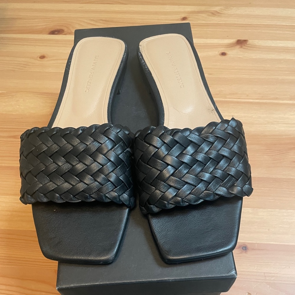 Banana Republic Square Toe Slides 7.5